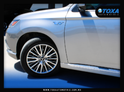 
										OUTLANDER PHEV LTD HIBRIDO full									