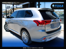 
										OUTLANDER PHEV LTD HIBRIDO full									